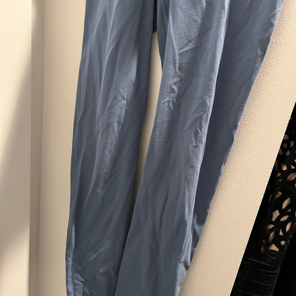Lululemon Align Leggings 28” light blue